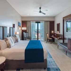 Executive King Sea View